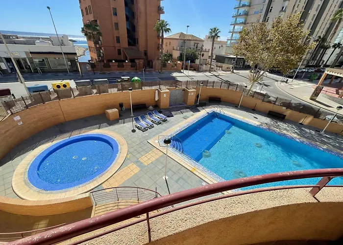 Terraced 50m From The Calpe