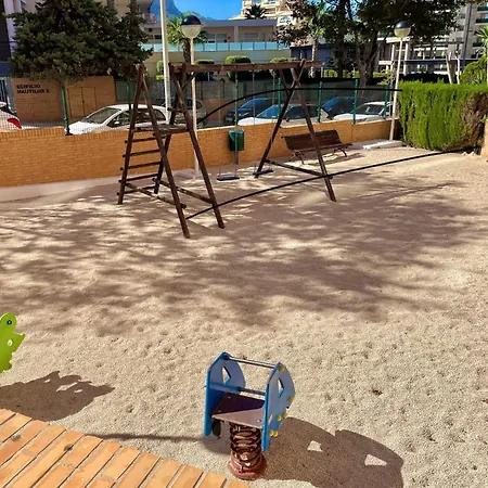 Terraced 50m From The * كاليبي